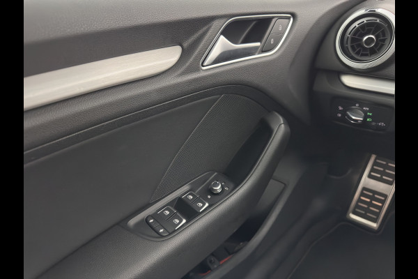 Audi A3 Sportback 1.5 TFSI CoD Sport S-Line Edition Black Optic Package Aut. *LEATHER-FABRIC | FULL-LED | SPORTSEATS | NAVI-FULLMAP | PRIVACY-GLASS | ECC | PDC | CRUISE | 18''ALU*