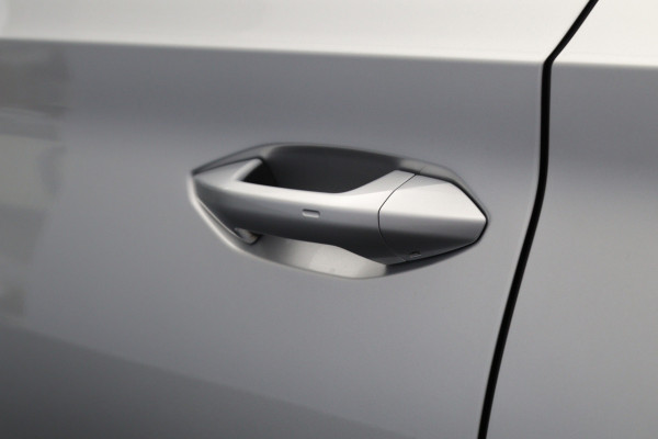 Škoda ENYAQ iV 60 180 PK Sportline, SOH 89 %, Panoramadak, Carplay, Camera, Keyless