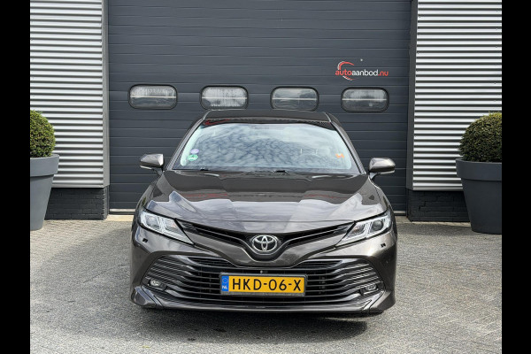 Toyota Camry 2.5 Hybrid Dynamic | Camera | Lederen Bekleding | Stoelverwarming | Lichtmetalen Velgen |