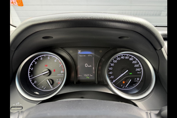 Toyota Camry 2.5 Hybrid Dynamic | Camera | Lederen Bekleding | Stoelverwarming | Lichtmetalen Velgen |