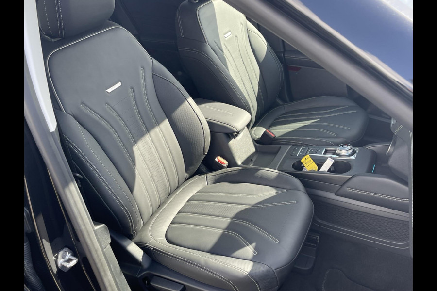 Ford Kuga 2.5 PHEV Vignale 225pk | Wegklapbare Trekhaak | Adaptieve Cruise | Head up Display | Winterpack | Full Leder