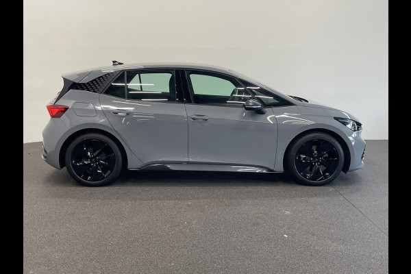 CUPRA Born Essential 63 kWh e-Boost 231pk 63kWh | 11.503 km | 19" | Keyless | LED | PDC | Wireless App-Connect