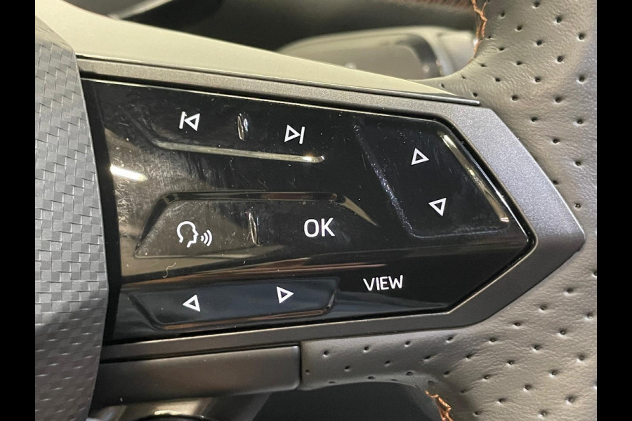 CUPRA Born Essential 63 kWh e-Boost 231pk 63kWh | 11.503 km | 19" | Keyless | LED | PDC | Wireless App-Connect