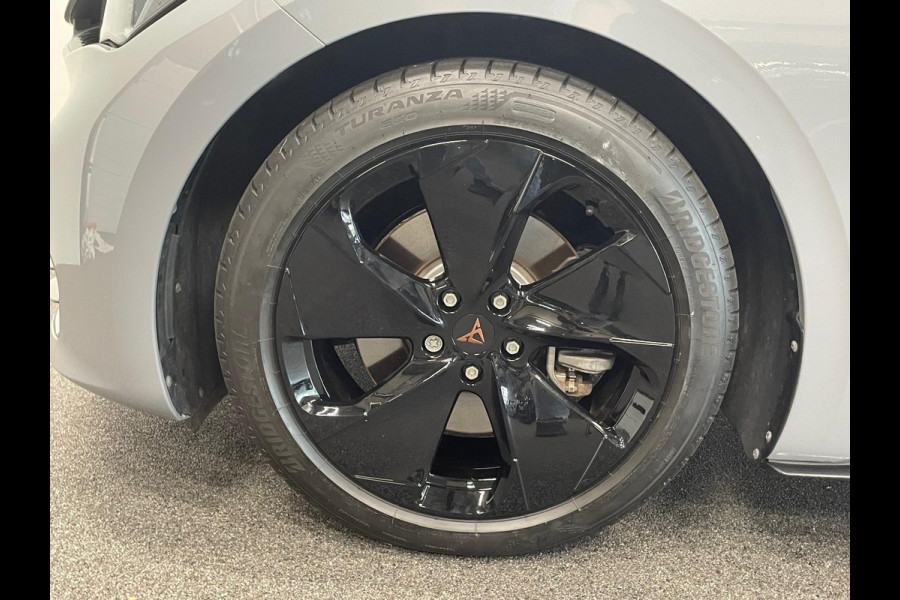 CUPRA Born Essential 63 kWh e-Boost 231pk 63kWh | 11.503 km | 19" | Keyless | LED | PDC | Wireless App-Connect