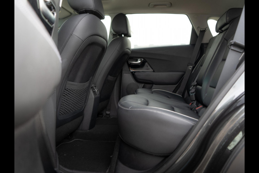 Kia e-Niro ExecutiveLine 64 kWh | Stoel en stuurverwarming | Stoelventilatie | Schuifkanteldak |