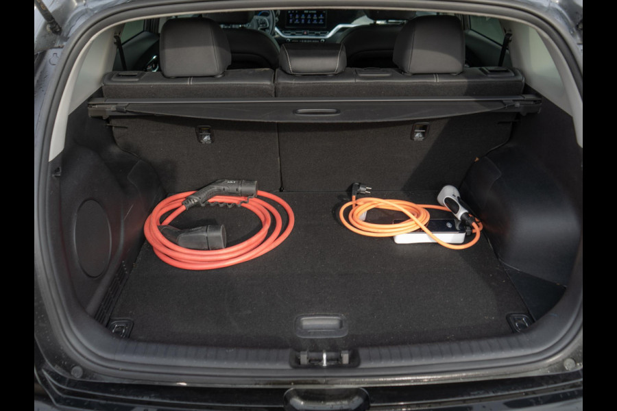 Kia e-Niro ExecutiveLine 64 kWh | Stoel en stuurverwarming | Stoelventilatie | Schuifkanteldak |
