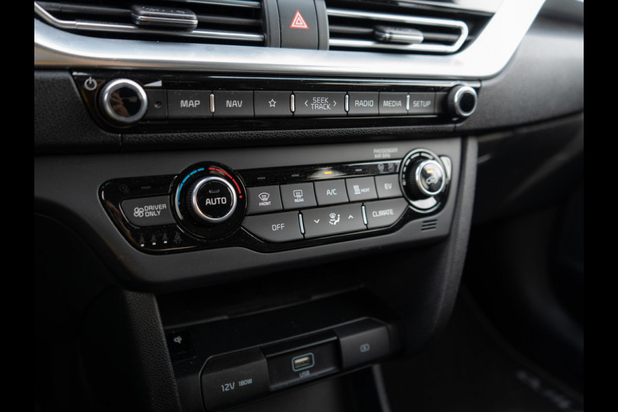 Kia e-Niro ExecutiveLine 64 kWh | Stoel en stuurverwarming | Stoelventilatie | Schuifkanteldak |
