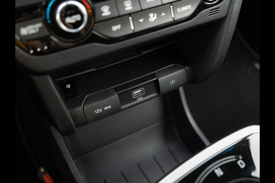 Kia e-Niro ExecutiveLine 64 kWh | Stoel en stuurverwarming | Stoelventilatie | Schuifkanteldak |