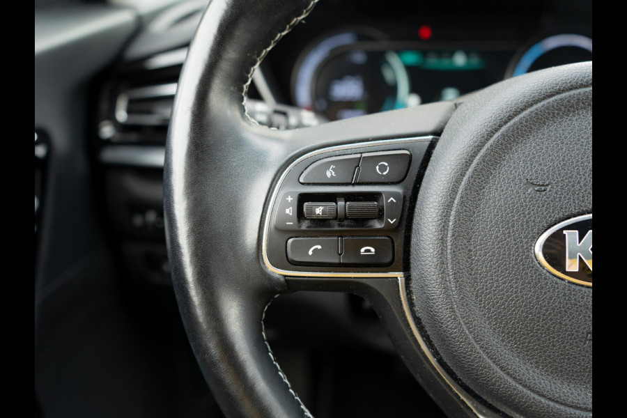 Kia e-Niro ExecutiveLine 64 kWh | Stoel en stuurverwarming | Stoelventilatie | Schuifkanteldak |