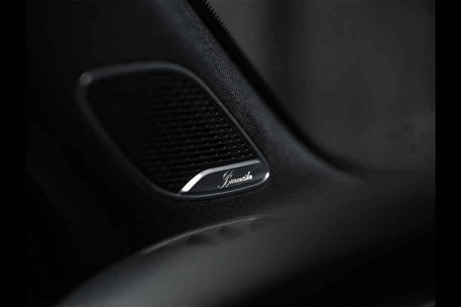 Mercedes-Benz A-Klasse 250 Premium Plus | AMG Line | Panoramadak | Led | Burmester | Stoelverwarming | Ambiance Interieur | Keyless Entry |