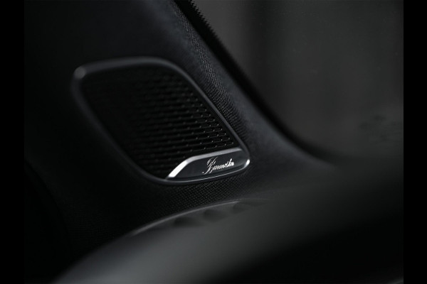 Mercedes-Benz A-Klasse 250 Premium Plus | AMG Line | Panoramadak | Led | Burmester | Stoelverwarming | Ambiance Interieur | Keyless Entry |
