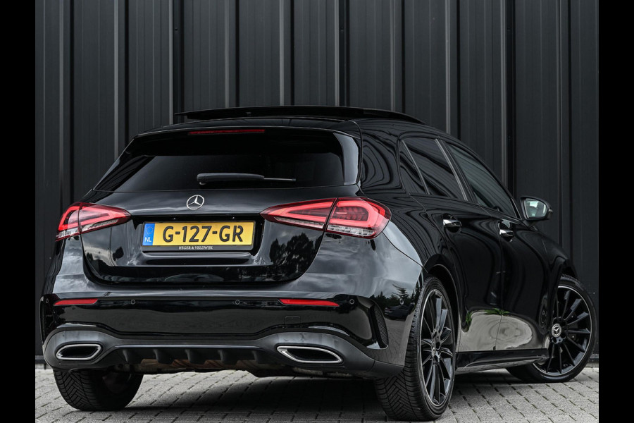 Mercedes-Benz A-Klasse 250 Premium Plus | AMG Line | Panoramadak | Led | Burmester | Stoelverwarming | Ambiance Interieur | Keyless Entry |