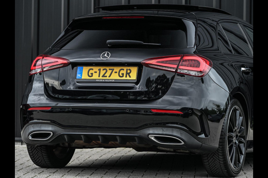 Mercedes-Benz A-Klasse 250 Premium Plus | AMG Line | Panoramadak | Led | Burmester | Stoelverwarming | Ambiance Interieur | Keyless Entry |