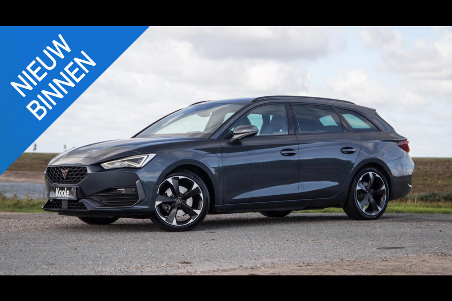 CUPRA Leon 1.4i Plug-In Hybrid SPORTSTOURER / CARPLAY / CAMERA / KUIP STOELEN / PERFECT ONDERHOUDEN