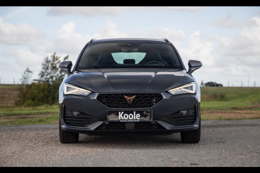 CUPRA Leon 1.4i Plug-In Hybrid SPORTSTOURER / CARPLAY / CAMERA / KUIP STOELEN / PERFECT ONDERHOUDEN