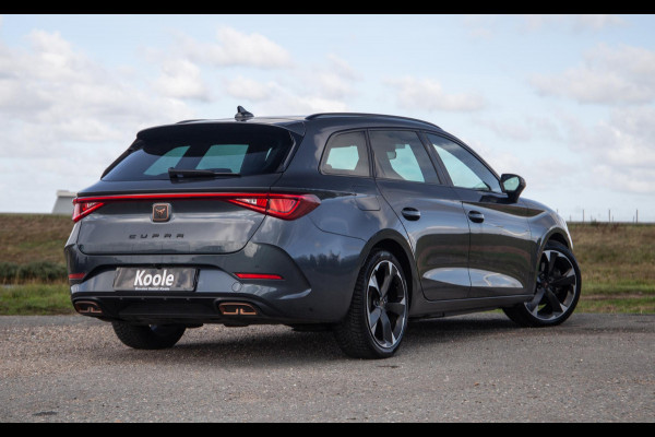 CUPRA Leon 1.4i Plug-In Hybrid SPORTSTOURER / CARPLAY / CAMERA / KUIP STOELEN / PERFECT ONDERHOUDEN