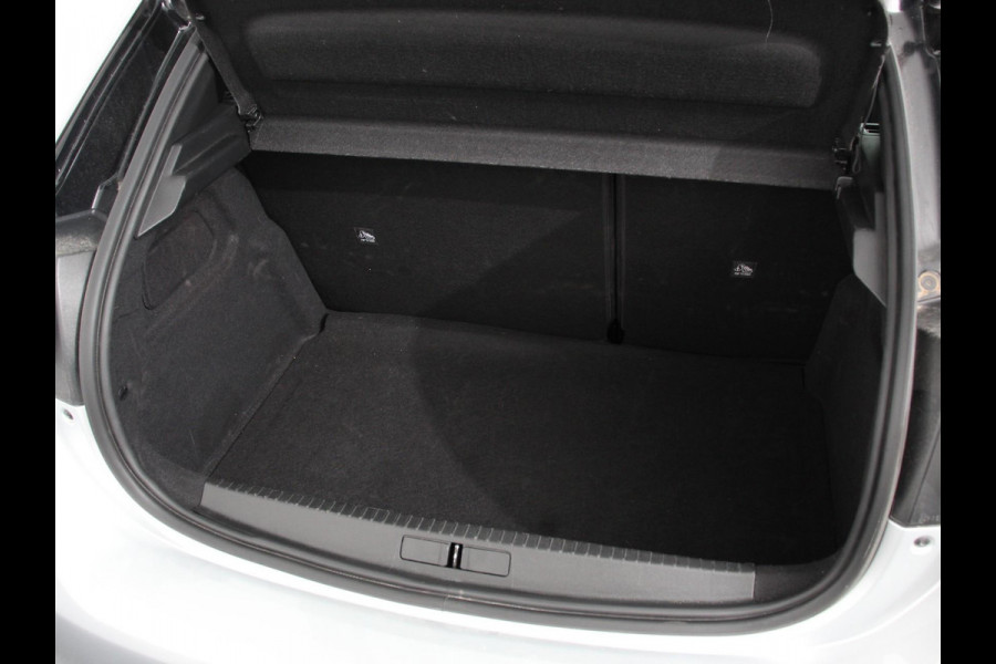 Opel Corsa 1.2 Turbo Hybrid 100pk GS Automaat Navigatie Apple Carplay/Android Auto Camera Parkeersensoren Cruise Control Dodehoek assistent Airco Lichtmetalen velgen Virtual Cockpit