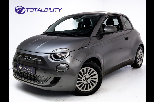 Fiat 500 42 kWh | Camera | Stoelverwarming | Apple Carplay/Android Auto | Keyless | Cruise Side-assist, Climate Control