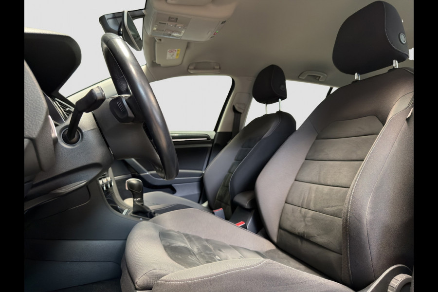 Volkswagen Golf Variant 1.5 TSI Highline Business R|Massage|Keyless|Camera|Navi