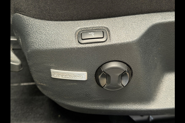 Volkswagen Golf Variant 1.5 TSI Highline Business R|Massage|Keyless|Camera|Navi