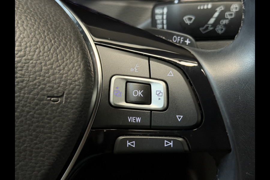 Volkswagen Golf Variant 1.5 TSI Highline Business R|Massage|Keyless|Camera|Navi