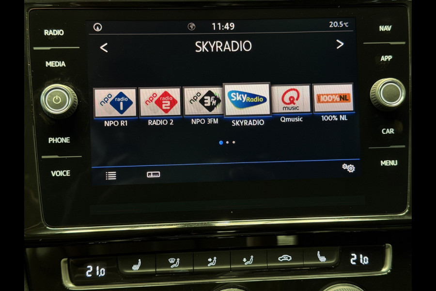 Volkswagen Golf Variant 1.5 TSI Highline Business R|Massage|Keyless|Camera|Navi