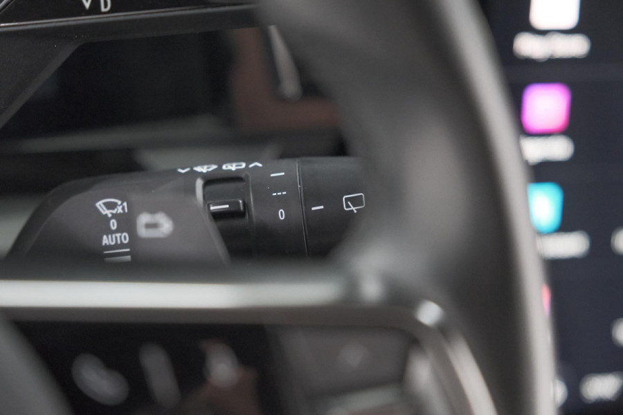 Renault Mégane E-Tech EV40 Boost Charge Techno | 1 FASE | SOH 95,5% | Camera | Apple Carplay | Parkeersensoren