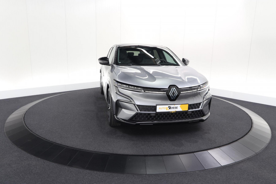 Renault Mégane E-Tech EV40 Boost Charge Techno | 1 FASE | SOH 95,5% | Camera | Apple Carplay | Parkeersensoren