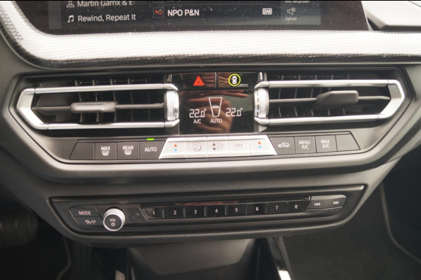 BMW 2 Serie Gran Coupé 218i Business Edition Sport -PANO-ECC-PDC-CAM-