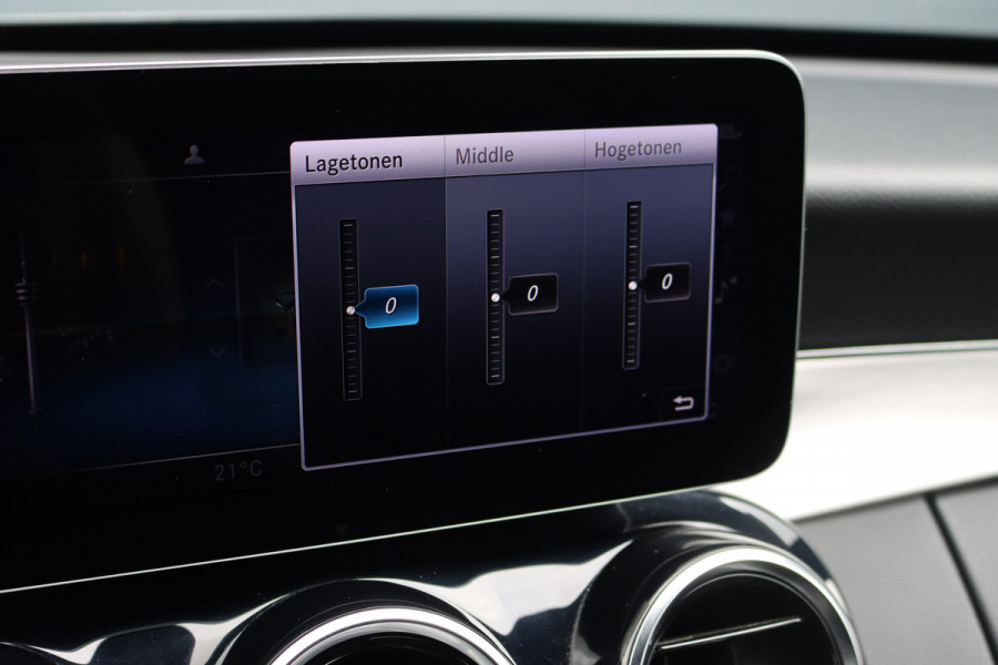 Mercedes-Benz C-Klasse Estate 200 Business Solution AMG | Standkachel | Trekhaak | Camera | Stoelverwarming | Zitcomfortpakket | High Perf. LED | Cruise Control |