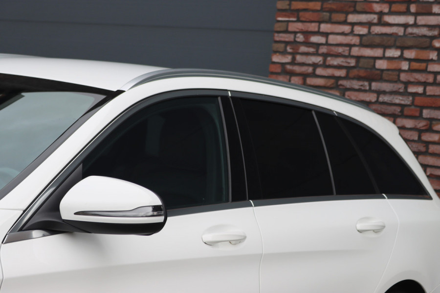 Mercedes-Benz C-Klasse Estate 200 Business Solution AMG | Standkachel | Trekhaak | Camera | Stoelverwarming | Zitcomfortpakket | High Perf. LED | Cruise Control |