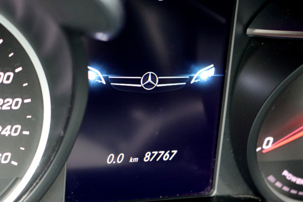 Mercedes-Benz C-Klasse Estate 200 Business Solution AMG | Standkachel | Trekhaak | Camera | Stoelverwarming | Zitcomfortpakket | High Perf. LED | Cruise Control |