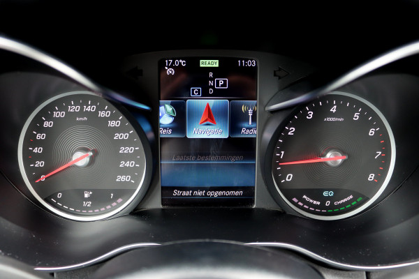 Mercedes-Benz C-Klasse Estate 200 Business Solution AMG | Standkachel | Trekhaak | Camera | Stoelverwarming | Zitcomfortpakket | High Perf. LED | Cruise Control |