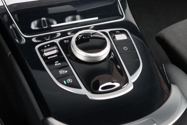 Mercedes-Benz C-Klasse Estate 200 Business Solution AMG | Standkachel | Trekhaak | Camera | Stoelverwarming | Zitcomfortpakket | High Perf. LED | Cruise Control |