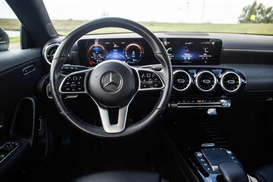 Mercedes-Benz CLA-Klasse Shooting Brake 250e Business Line (PHEV) CARPLAY / STOELVERWARMING / AMBIENT LIGHTING / CAMERA