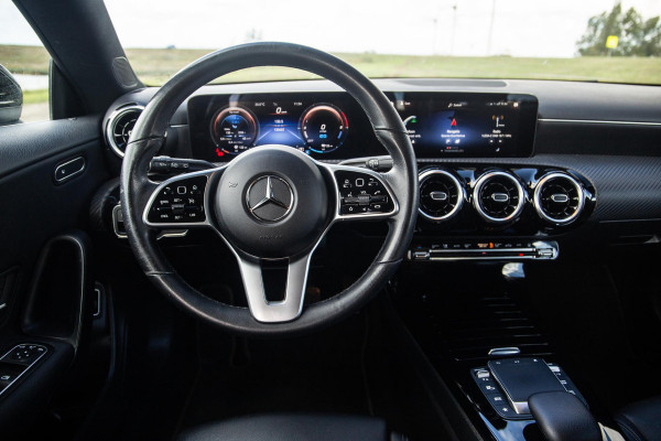 Mercedes-Benz CLA-Klasse Shooting Brake 250e Business Line (PHEV) CARPLAY / STOELVERWARMING / AMBIENT LIGHTING / CAMERA