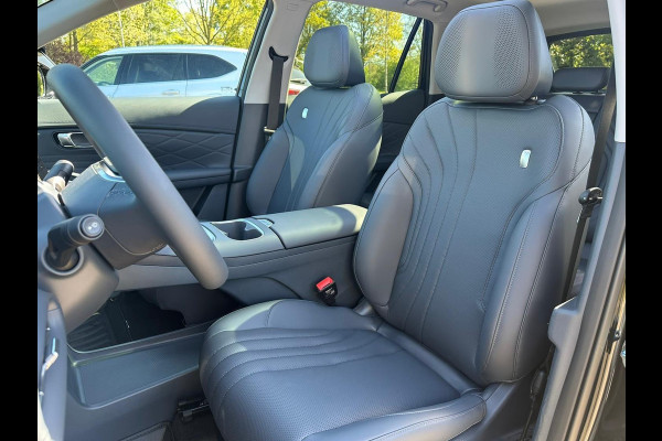 GEELY Starray EM-i 1.5 Max+ 262 PK | Panorama | Stoelen voor & achter verwarmd | Memory Seats | 360 Camera | 19 Inch LMV | 136km elektrisch bereik