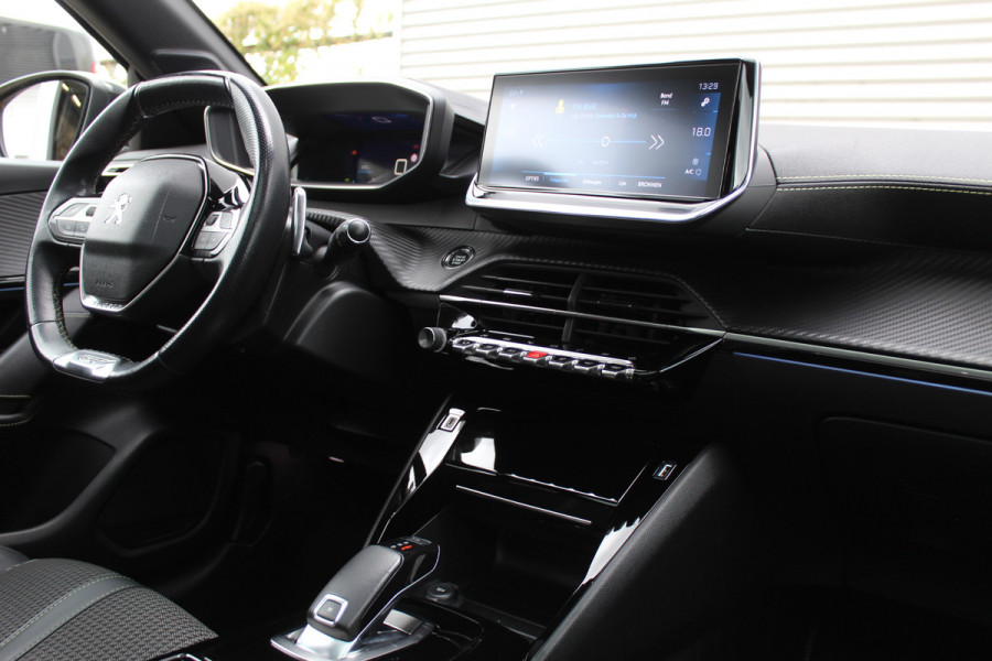 Peugeot 208 1.2 PureTech 131PK GT-Line | Panoramadak | 3D Cockpit | BLIS | Navigatie