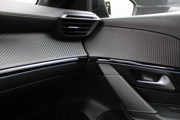 Peugeot 208 1.2 PureTech 131PK GT-Line | Panoramadak | 3D Cockpit | BLIS | Navigatie