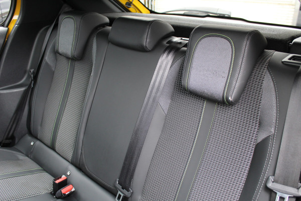 Peugeot 208 1.2 PureTech 131PK GT-Line | Panoramadak | 3D Cockpit | BLIS | Navigatie