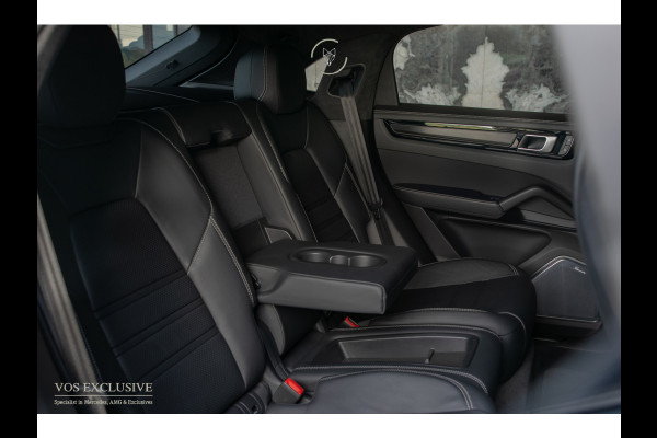 Porsche Cayenne Coupé 4.0 Turbo GT Carbon|Manufaktur|Ceramic|Burmester 3D|Stoelventilatie|18-voudig|Innodrive|Softclose|360°|Keyless|HUD|Approved t/m 06-08-2027|New service