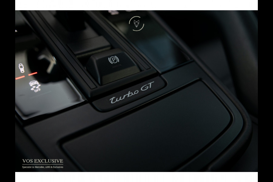 Porsche Cayenne Coupé 4.0 Turbo GT Carbon|Manufaktur|Ceramic|Burmester 3D|Stoelventilatie|18-voudig|Innodrive|Softclose|360°|Keyless|HUD|Approved t/m 06-08-2027|New service
