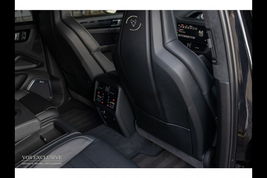 Porsche Cayenne Coupé 4.0 Turbo GT Carbon|Manufaktur|Ceramic|Burmester 3D|Stoelventilatie|18-voudig|Innodrive|Softclose|360°|Keyless|HUD|Approved t/m 06-08-2027|New service
