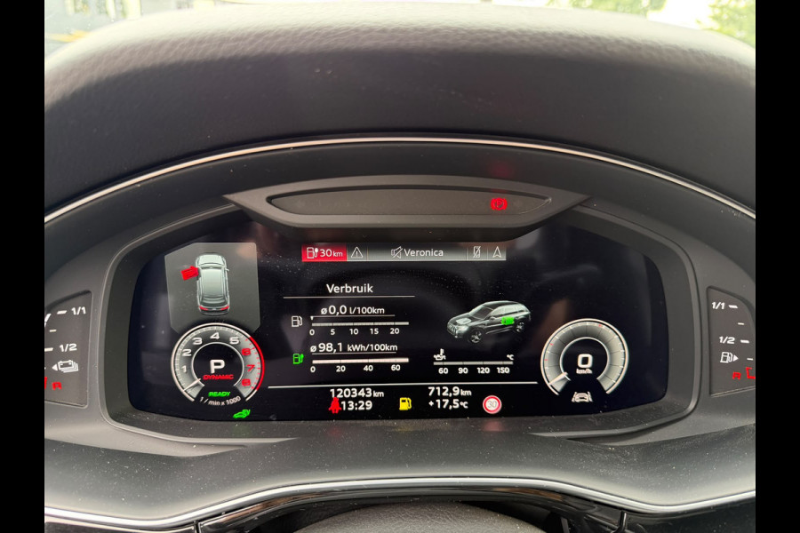 Audi Q7 55 TFSI e quattro Pro Line S Panoramadak Luchtvering 21 inch velgen Bang en Olufsen 3D Zwarte hemel Trekhaak Camera Sportstoelen Deels leder