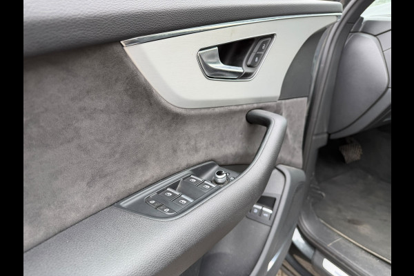 Audi Q7 55 TFSI e quattro Pro Line S Panoramadak Luchtvering 21 inch velgen Bang en Olufsen 3D Zwarte hemel Trekhaak Camera Sportstoelen Deels leder