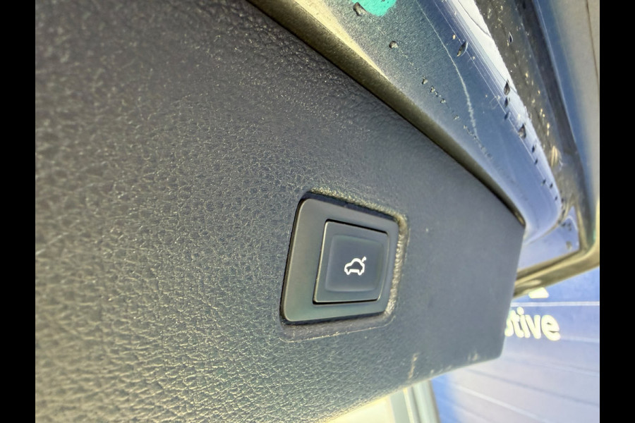 Audi Q7 55 TFSI e quattro Pro Line S Panoramadak Luchtvering 21 inch velgen Bang en Olufsen 3D Zwarte hemel Trekhaak Camera Sportstoelen Deels leder