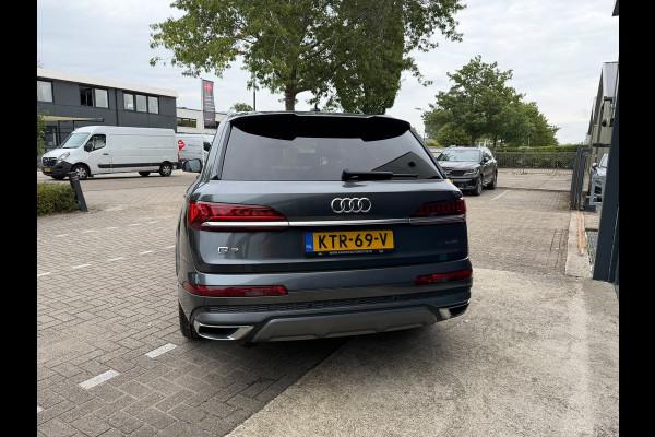 Audi Q7 55 TFSI e quattro Pro Line S Panoramadak Luchtvering 21 inch velgen Bang en Olufsen 3D Zwarte hemel Trekhaak Camera Sportstoelen Deels leder