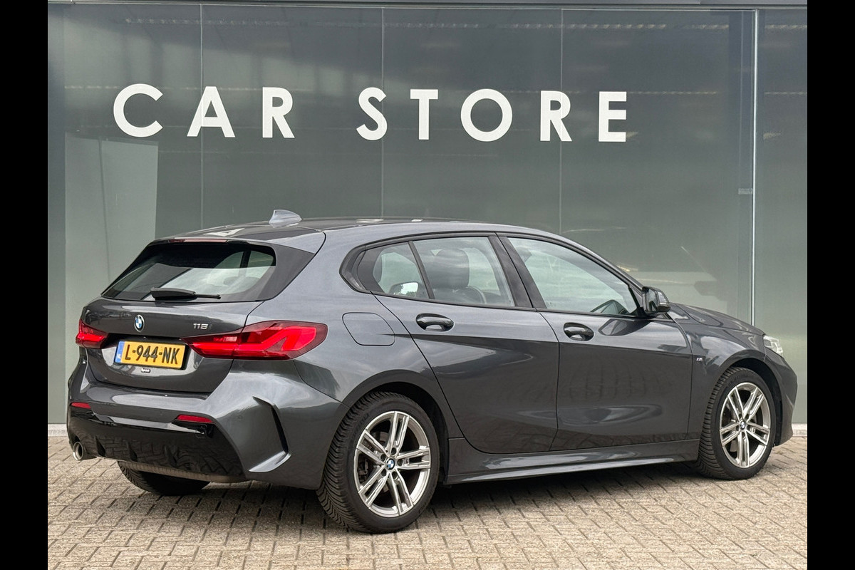 BMW 1-serie 118i Aut M Sport Navi|Leder|Carplay|Dealer Onderhouden
