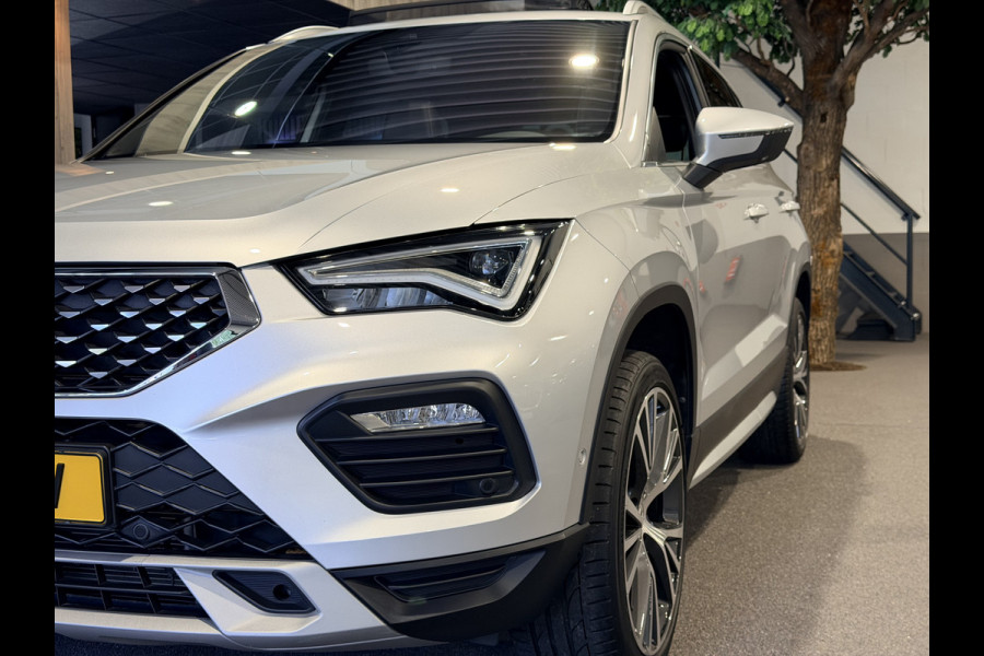 Seat Ateca 1.5 TSI Xperience Business Intense Panorama | 360 Camera | el. Trekhaak | Virtual | Stuur/Stoel verwarming