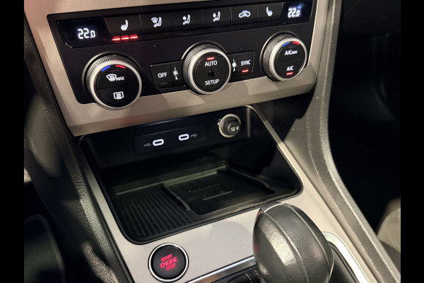 Seat Ateca 1.5 TSI Xperience Business Intense Panorama | 360 Camera | el. Trekhaak | Virtual | Stuur/Stoel verwarming
